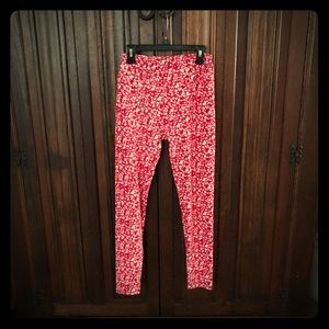 Lularoe Heart ♥️Valentine leggings
